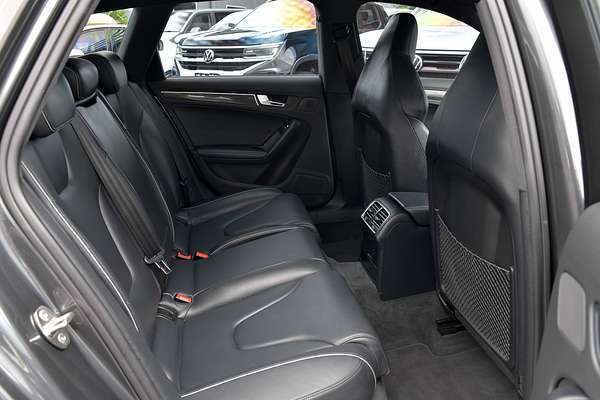 2015 Audi RS4 B8