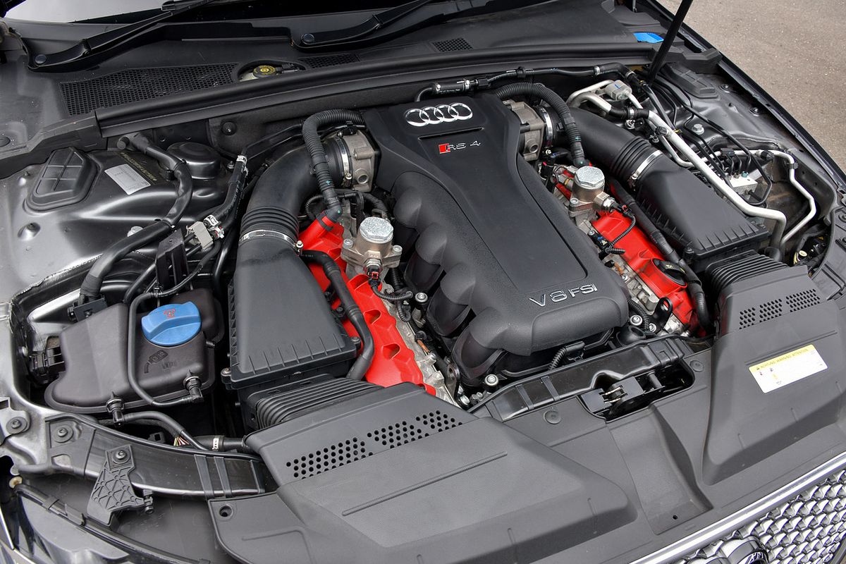 2015 Audi RS4 B8