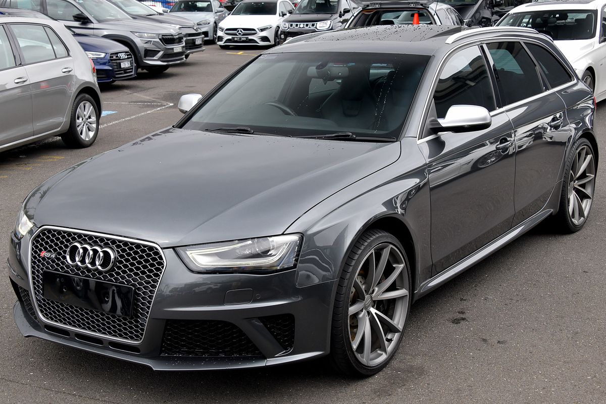2015 Audi RS4 B8
