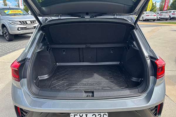 2022 Volkswagen T-Roc R D11