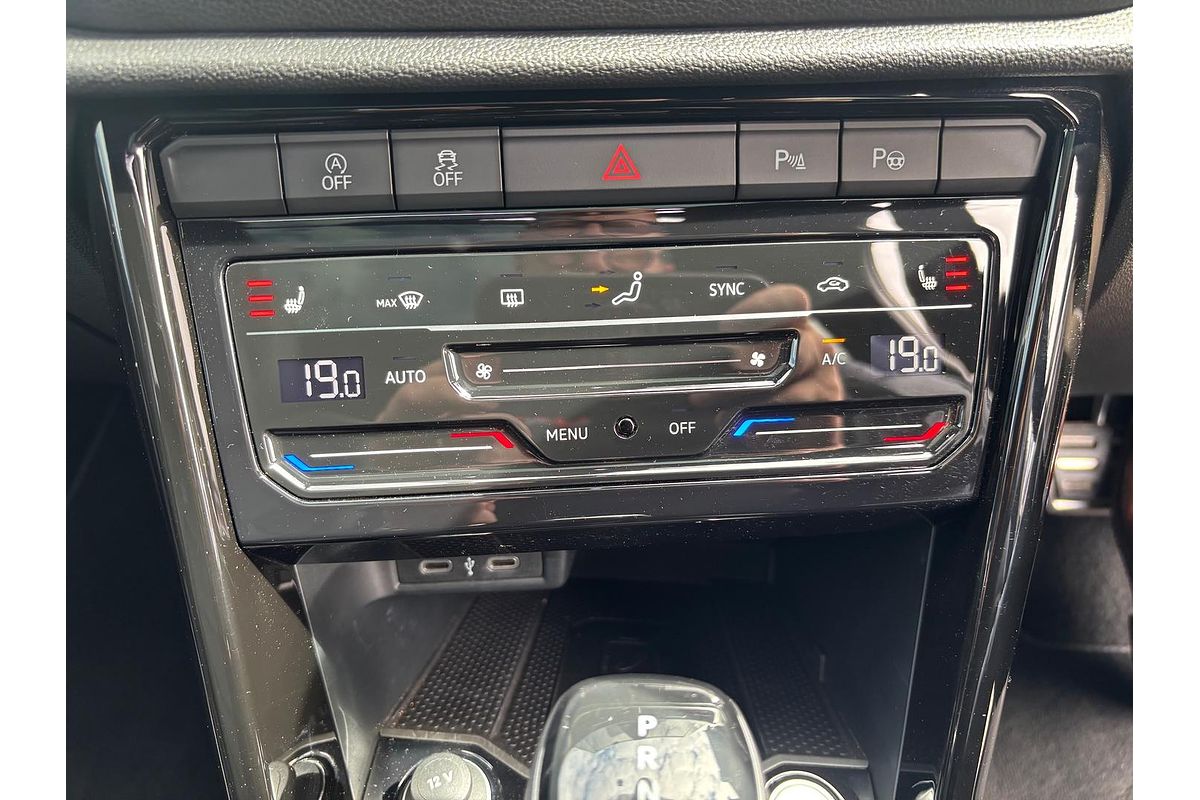 2022 Volkswagen T-Roc R D11