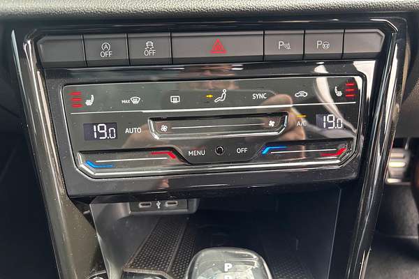 2022 Volkswagen T-Roc R D11