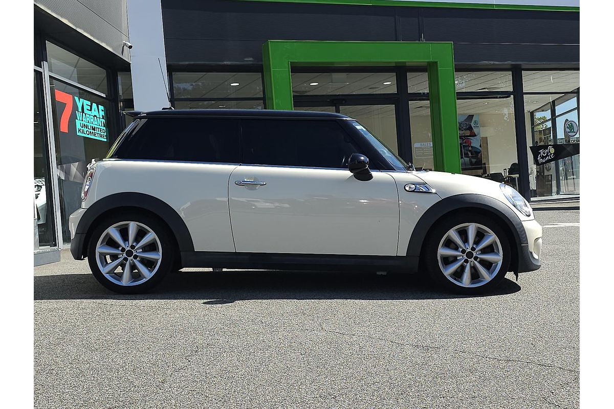 2011 MINI Hatch Cooper S Chilli R56 LCI