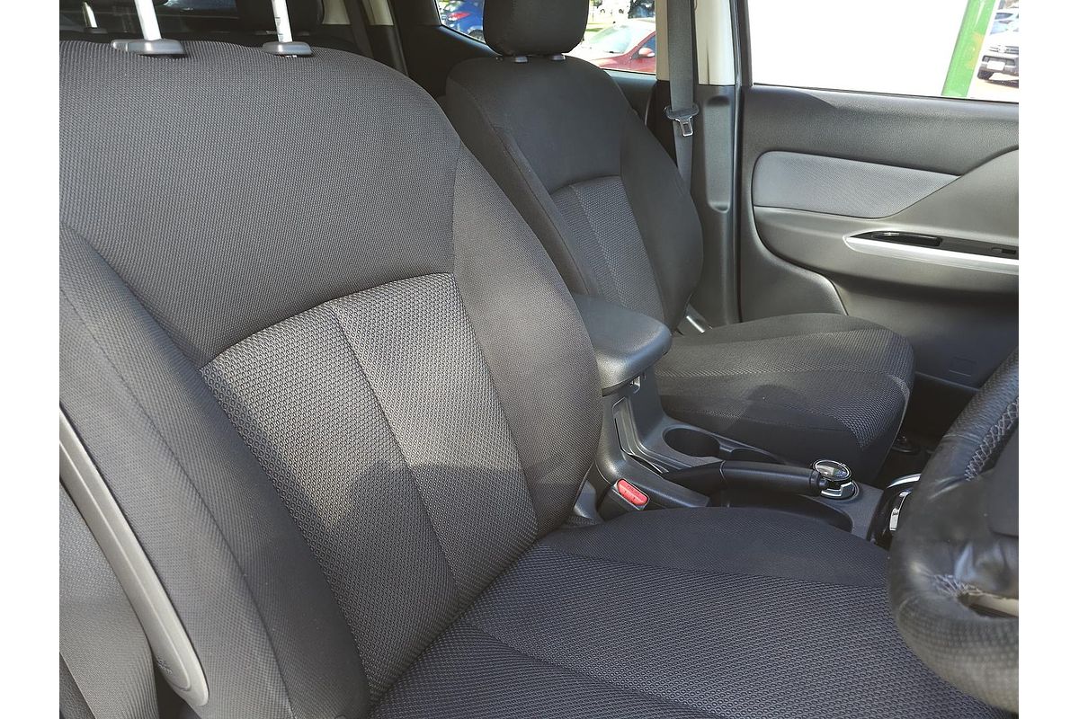 2015 Mitsubishi Triton GLS MQ 4X4