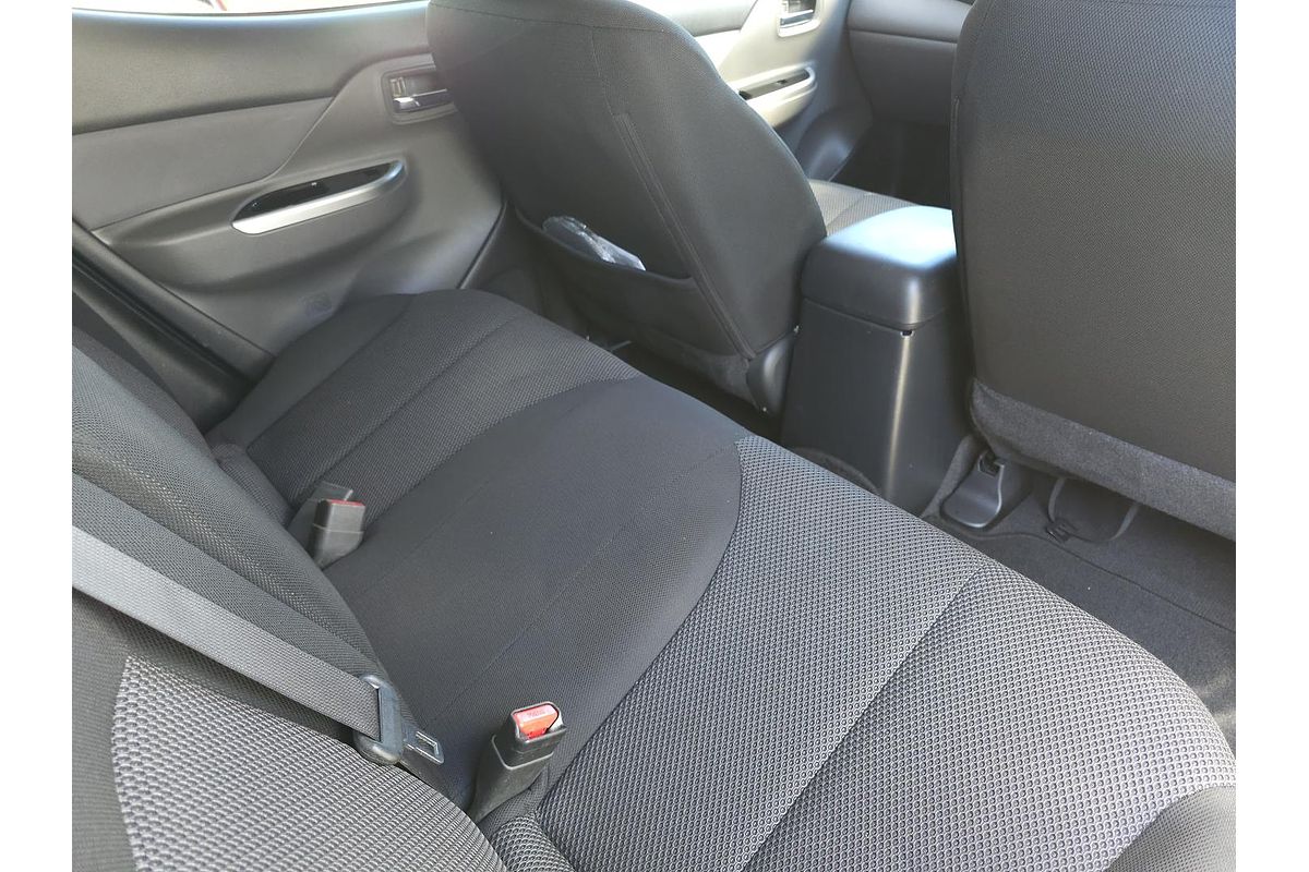 2015 Mitsubishi Triton GLS MQ 4X4