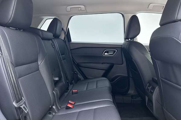 2023 Nissan X-TRAIL ST-L T33