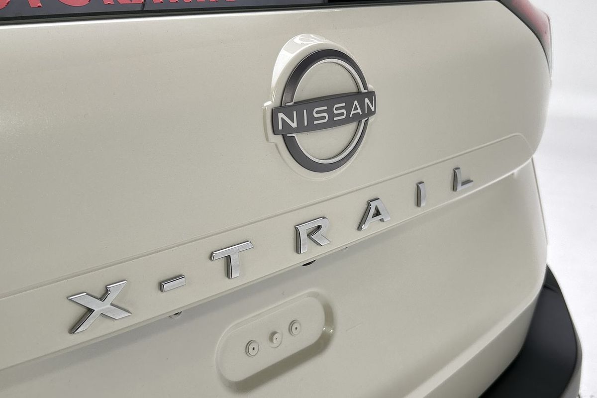 2023 Nissan X-TRAIL ST-L T33