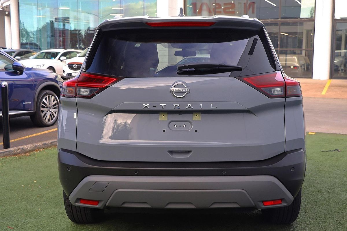 2024 Nissan X-TRAIL ST-L T33
