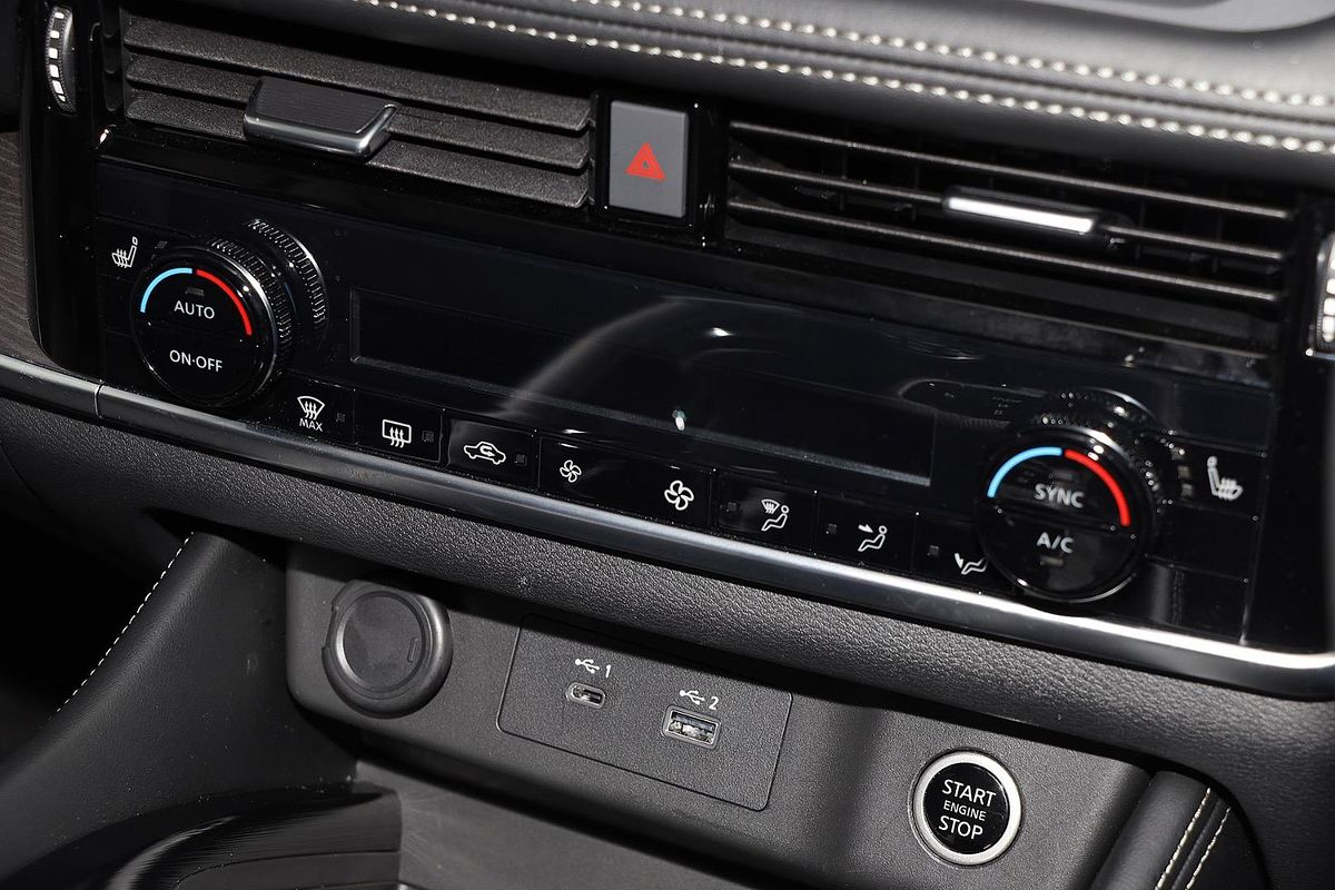 2024 Nissan X-TRAIL ST-L T33