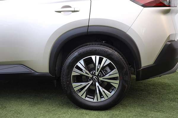 2024 Nissan X-TRAIL ST-L T33