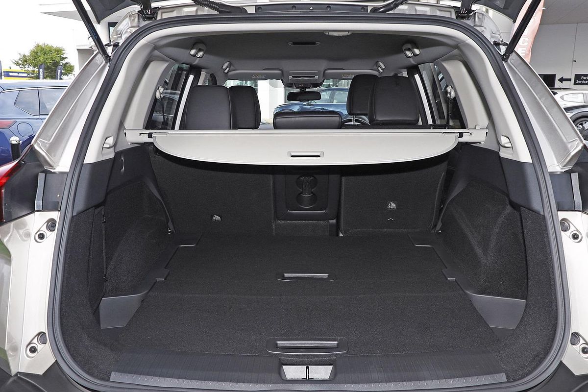 2024 Nissan X-TRAIL ST-L T33