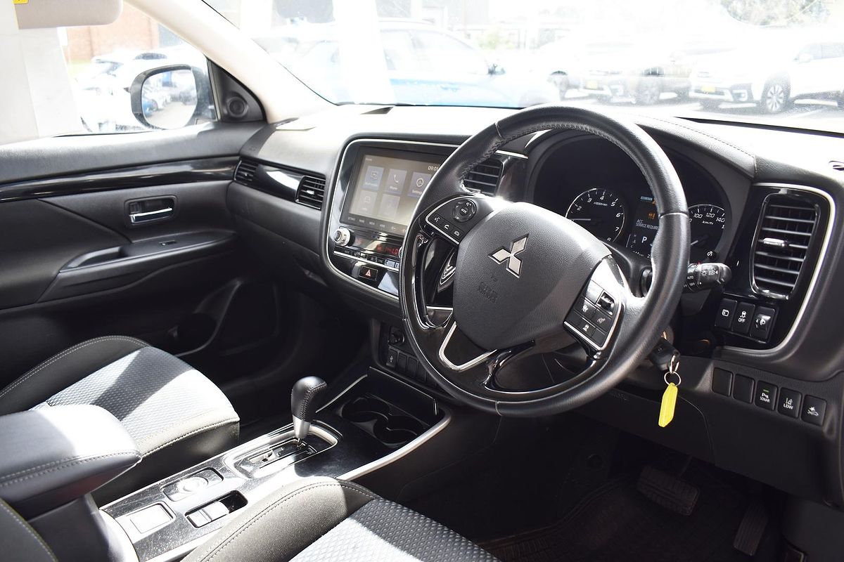 2021 Mitsubishi Outlander ES ZL