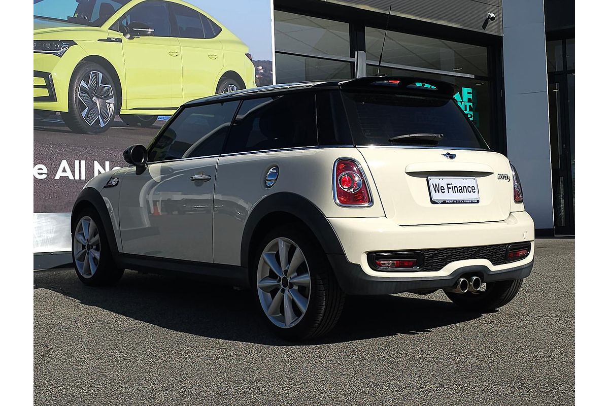 2011 MINI Hatch Cooper S Chilli R56 LCI