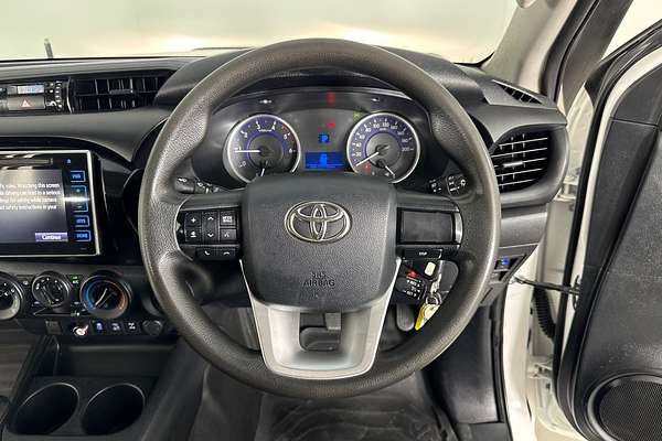 2019 Toyota HILUX SR (4x4) GUN126R MY19 4X4