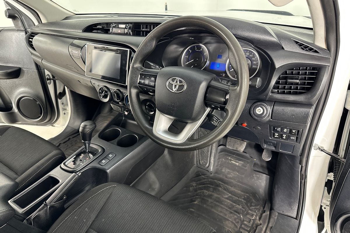 2019 Toyota HILUX SR (4x4) GUN126R MY19 4X4