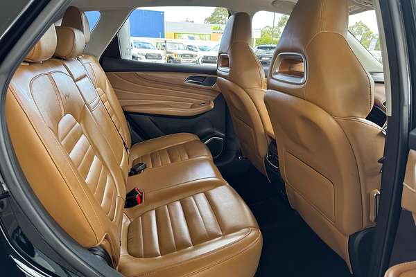 2022 MG HS Essence SAS23