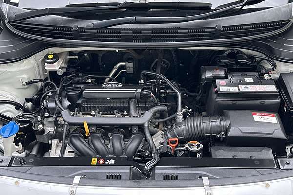 2017 Kia Rio S YB