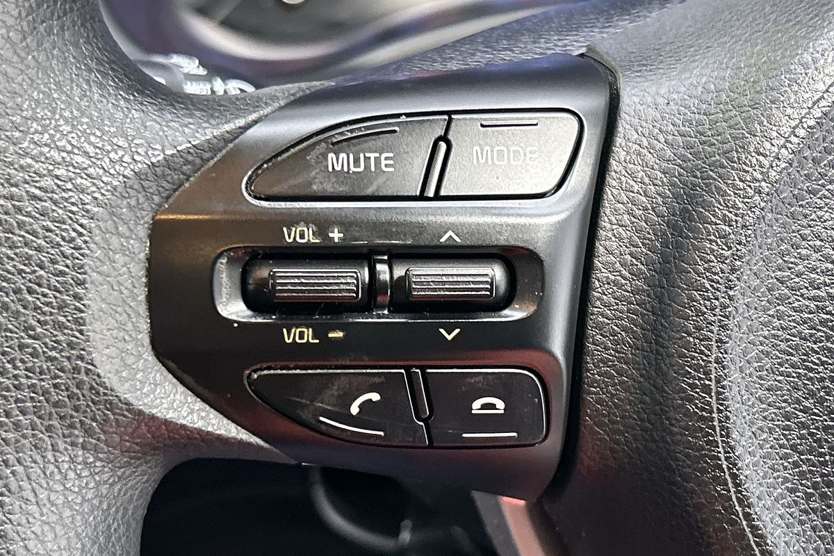 2017 Kia Rio S YB