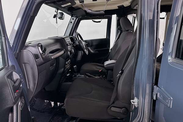 2018 Jeep WRANGLER UNLIMITED SPORT (4x4) JK MY18