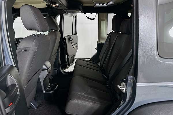 2018 Jeep WRANGLER UNLIMITED SPORT (4x4) JK MY18