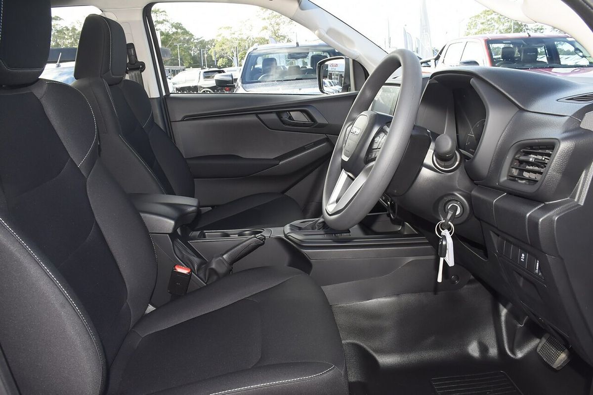 2024 Isuzu D-MAX SX 4X4