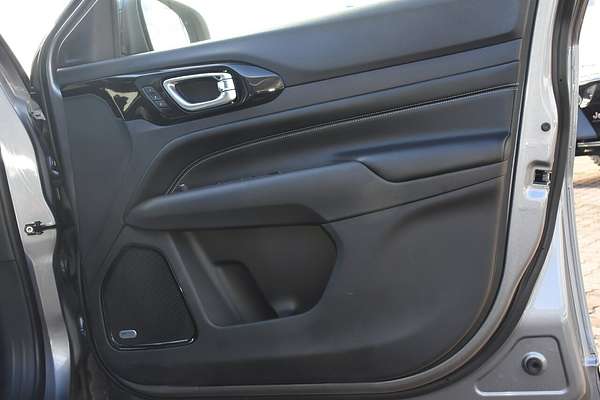2023 Jeep Compass S-Limited M6