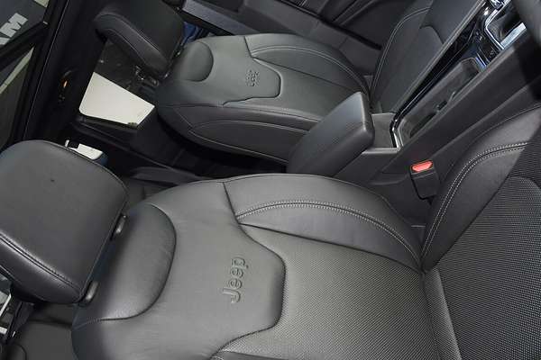 2023 Jeep Compass S-Limited M6