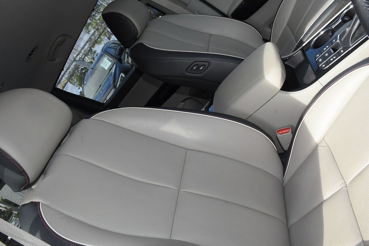 2019 Kia Carnival Platinum YP
