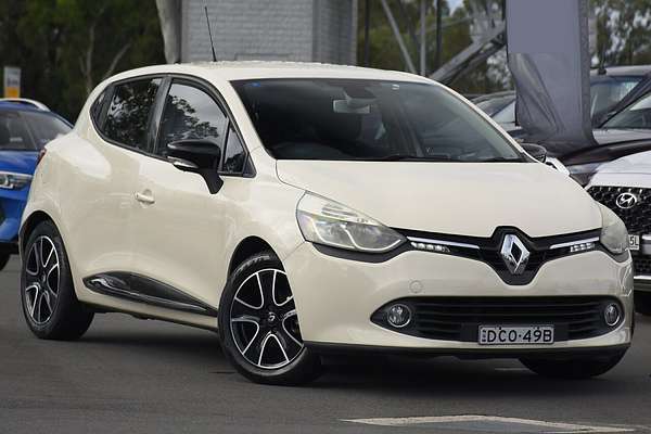 2015 Renault Clio Expression IV B98