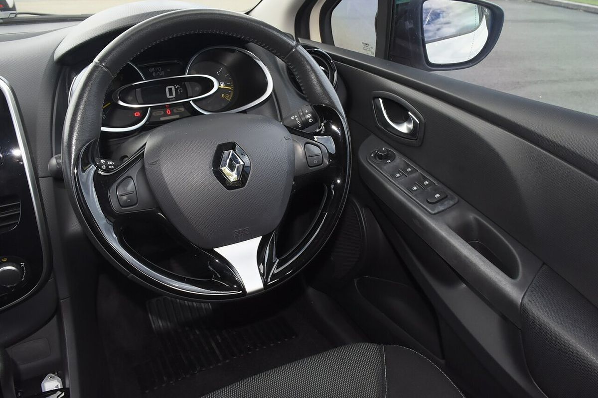 2015 Renault Clio Expression IV B98