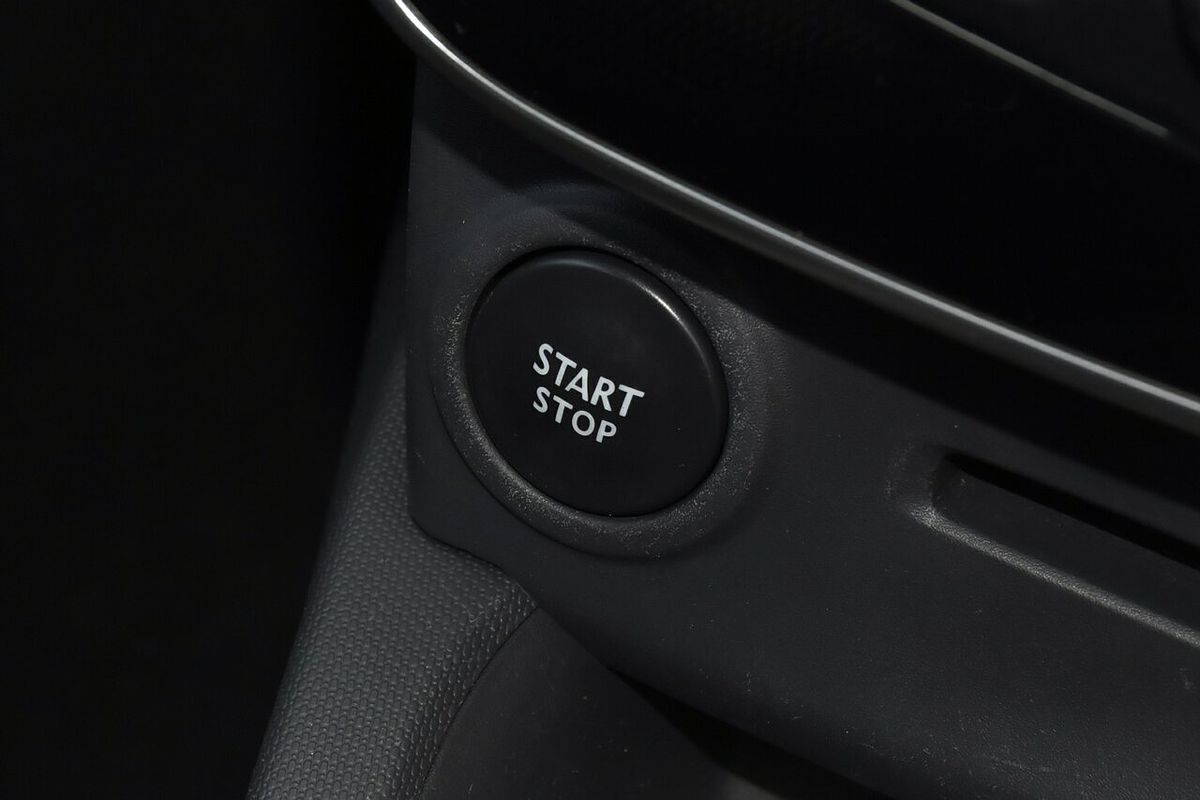 2015 Renault Clio Expression IV B98