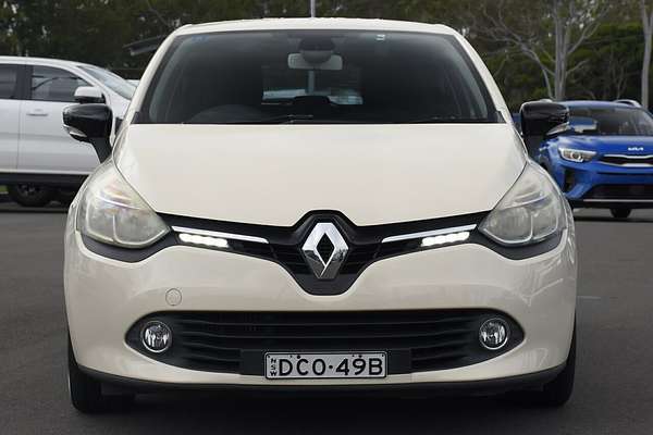 2015 Renault Clio Expression IV B98