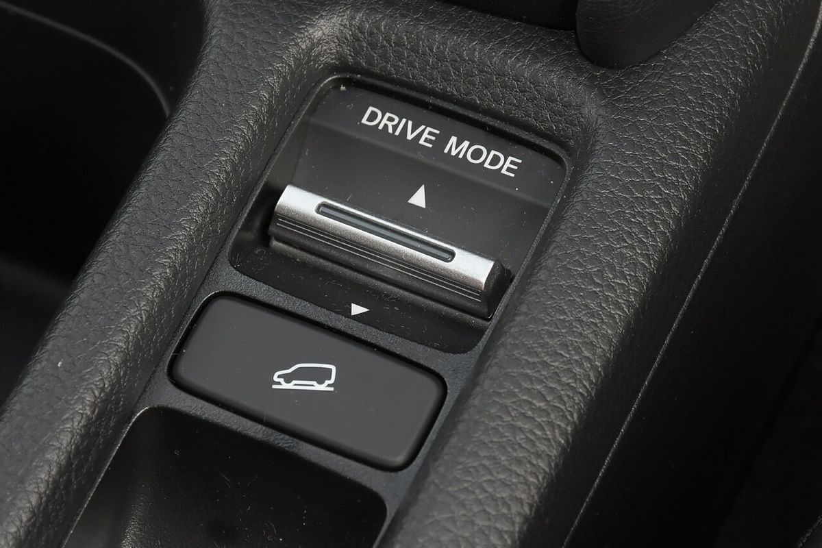 2024 Honda HR-V e:HEV L