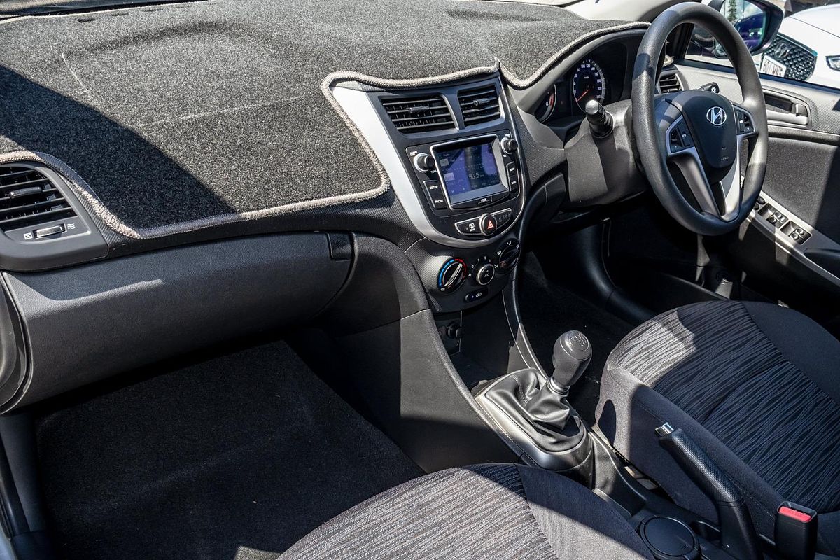 2016 Hyundai Accent Active RB3