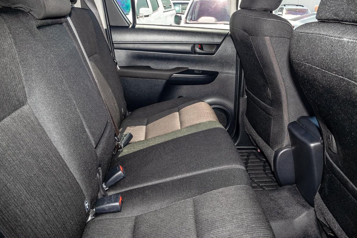 2019 Toyota Hilux SR GUN126R 4X4