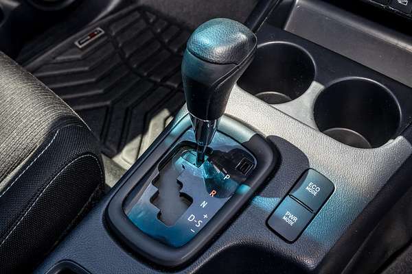 2019 Toyota Hilux SR GUN126R 4X4
