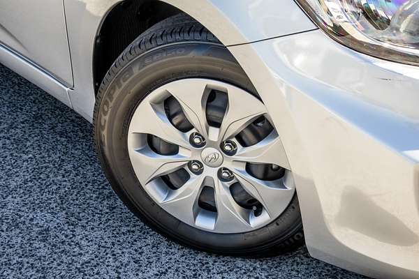 2016 Hyundai Accent Active RB3