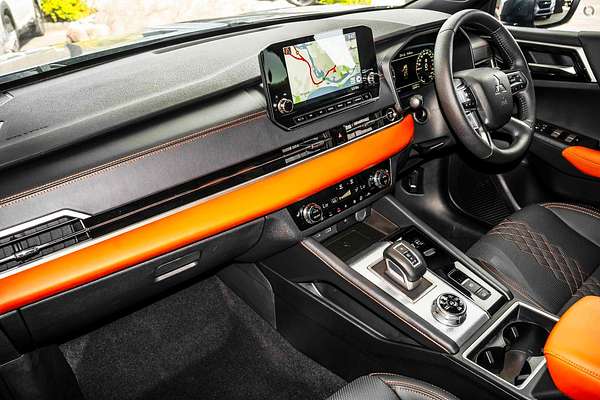 2024 Mitsubishi Outlander PHEV Exceed Tourer ZM