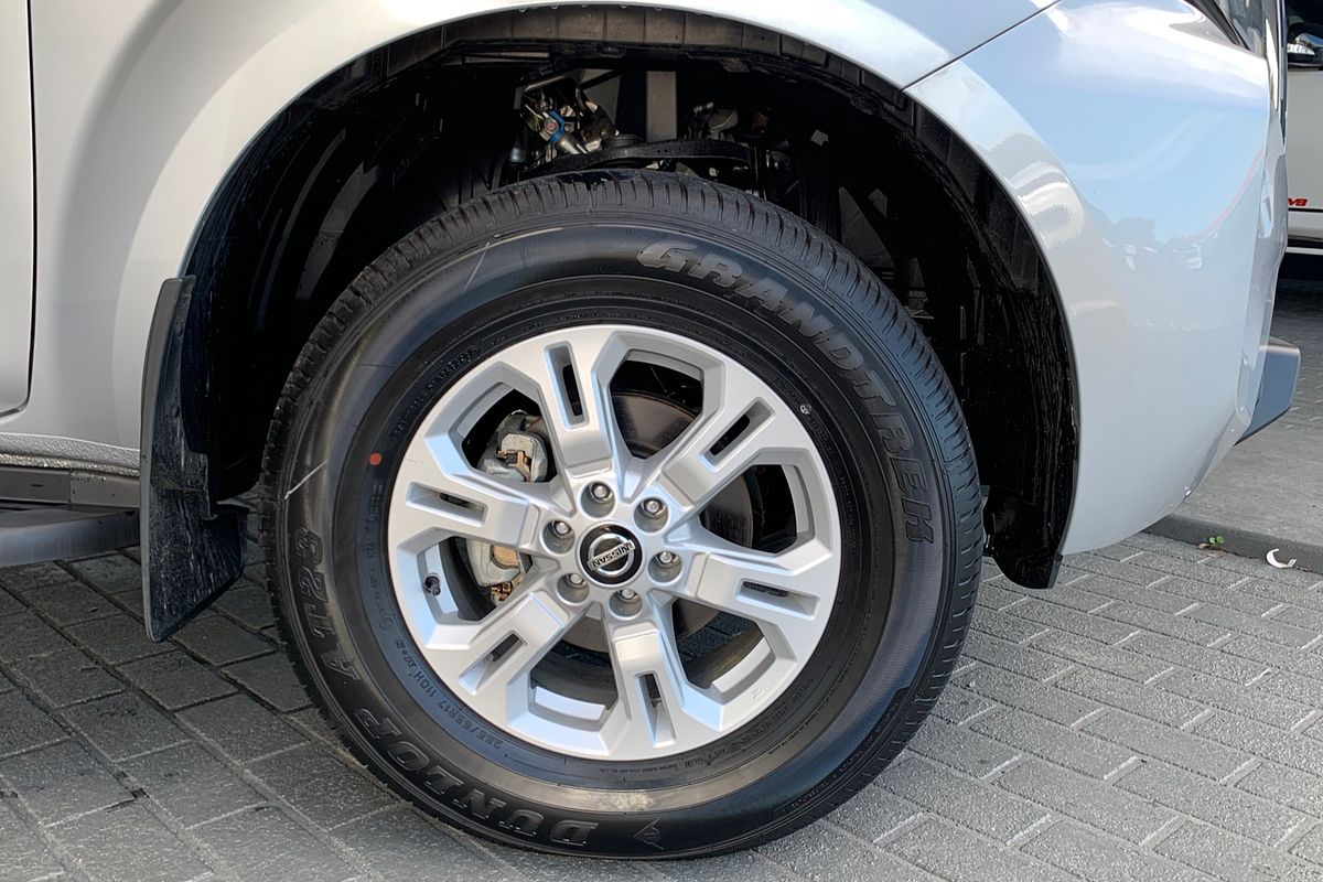 2024 Nissan Navara ST D23 4X4