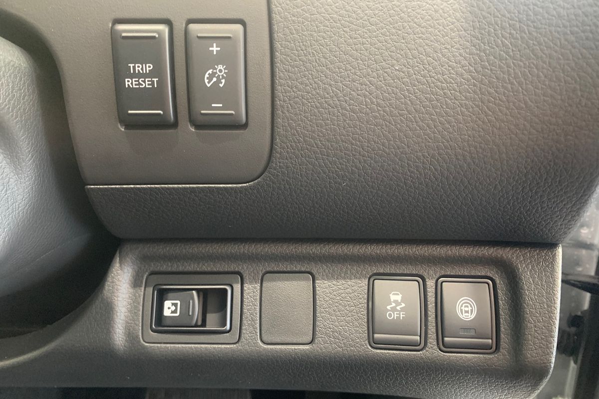 2024 Nissan Navara ST D23 4X4