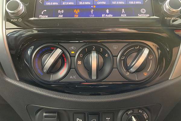 2024 Nissan Navara ST D23 4X4