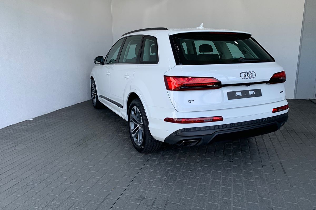 2024 Audi Q7 45 TFSI 4M