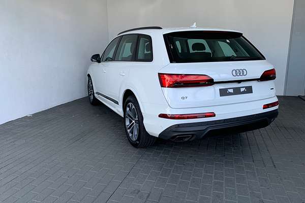 2024 Audi Q7 45 TFSI 4M
