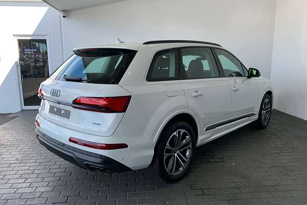 2024 Audi Q7 45 TFSI 4M