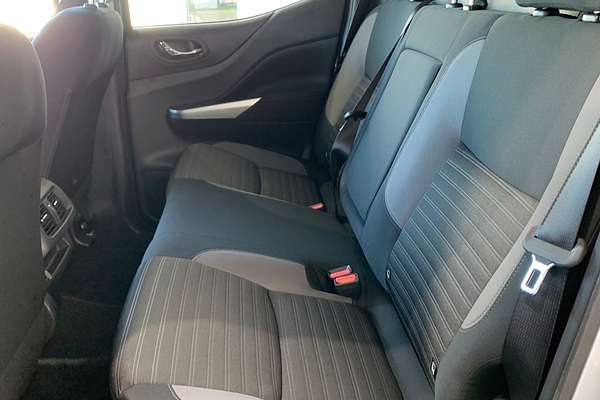 2024 Nissan Navara ST D23 4X4