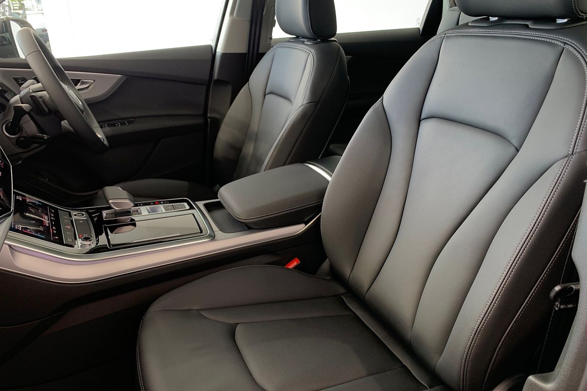 2024 Audi Q7 45 TFSI 4M