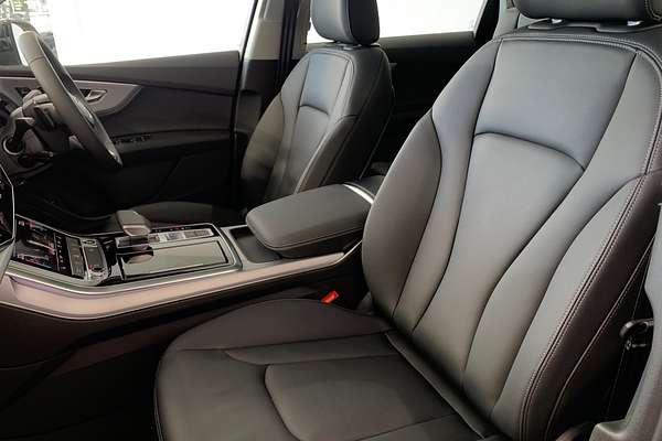 2024 Audi Q7 45 TFSI 4M