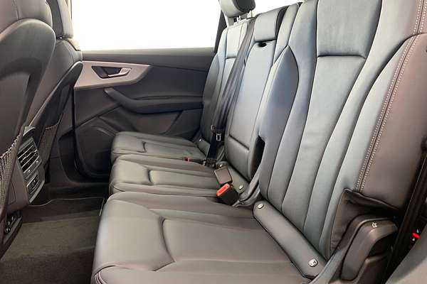 2024 Audi Q7 45 TFSI 4M