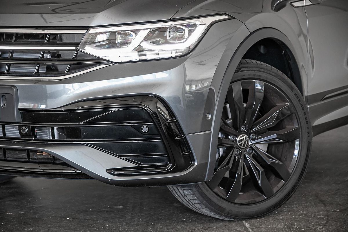 2024 Volkswagen Tiguan Wolfsburg Edition Allspace 5N