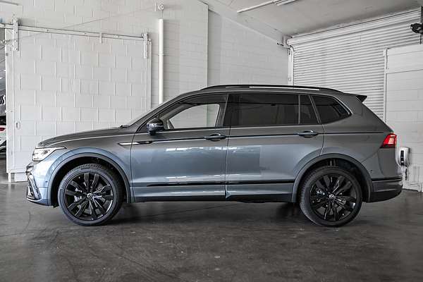2024 Volkswagen Tiguan Wolfsburg Edition Allspace 5N